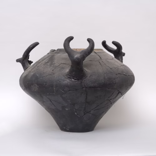 Keramička posuda iz Muzeja Međimurja Čakovec dokumentirana u izvornom stanju prije konzervatorskih radova u suradnji s HRZ Zagreb.